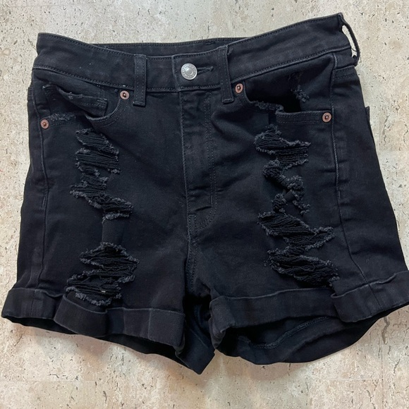 American Eagle Ripped/Distressed High Rise Stretch Black Shorts Size 2 - Picture 1 of 5